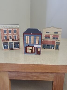 Vintage Trio The Cats Meow Set of Three Miniature Shop House